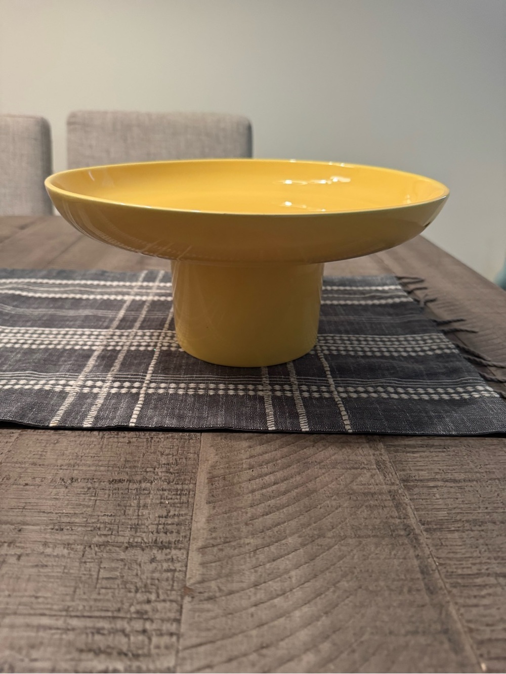 Farval Ceramic Pedestal Plate. - Picture 2 of 5